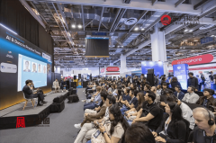 系统：硬件+AI+办事的全体处理方案为当前趋向